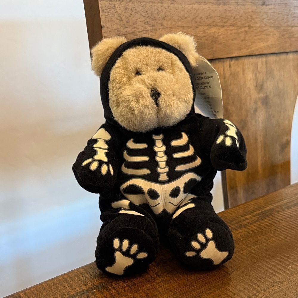 Starbucks Halloween skeleton bear 7th edition glow in the dark
